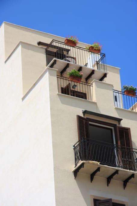 Appartement A Terrace In The Heart Of Palerme Extérieur photo